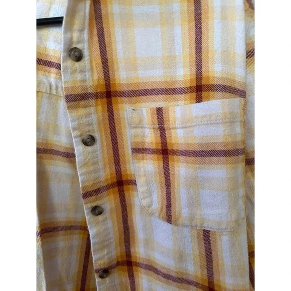 Universal Threads women’s size medium plaid cardigan - Picture 3 of 7